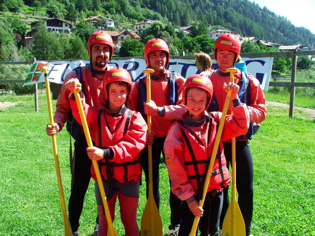 Camping Val Di Sole Peio Eksteriør billede